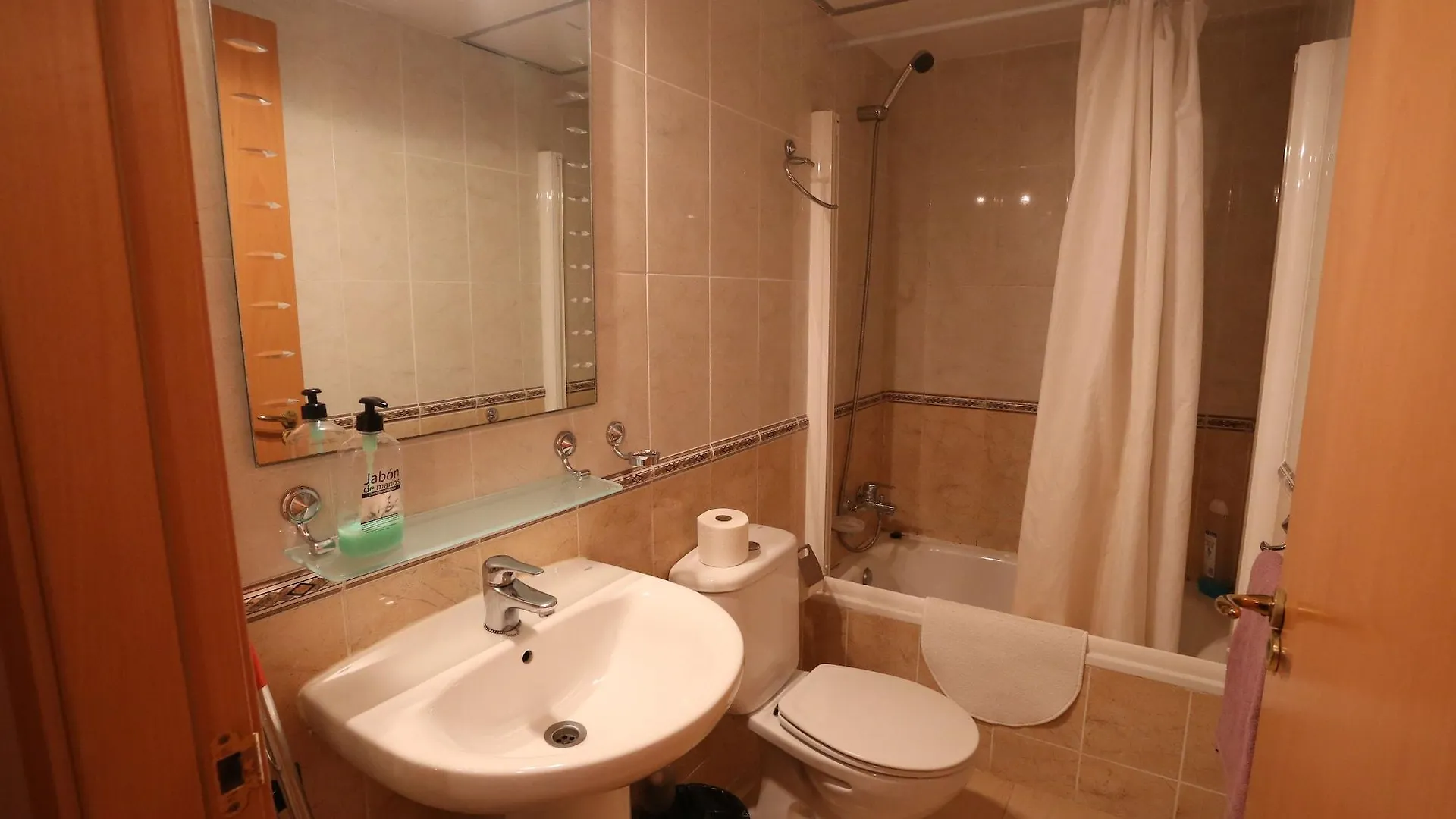 Royal Inn Aparthotel Lloret de Mar 2*,  Spain