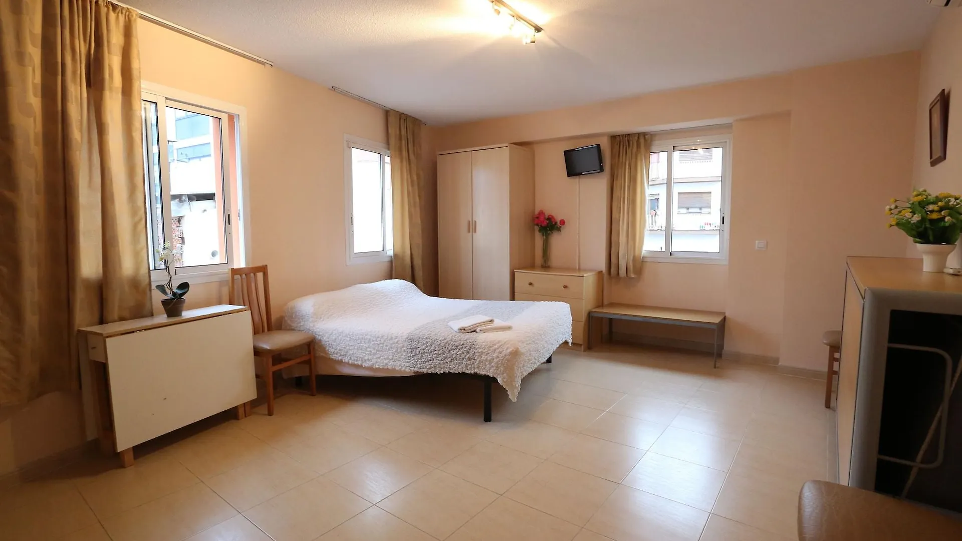 Royal Inn Aparthotel Lloret de Mar